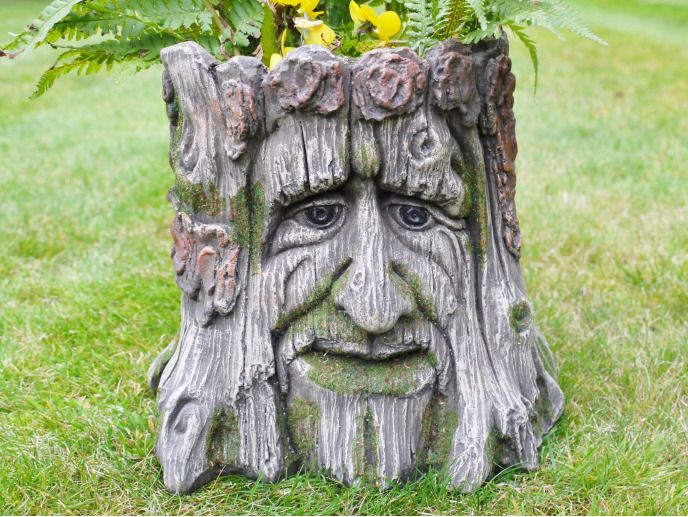 Tree Stump Planter  D4673