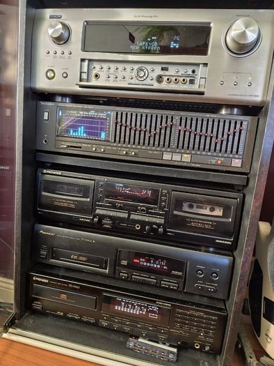 Hi fi set