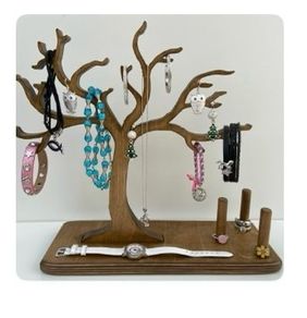 Wooden jewellery organiser