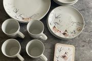 fine porcelain dinner set