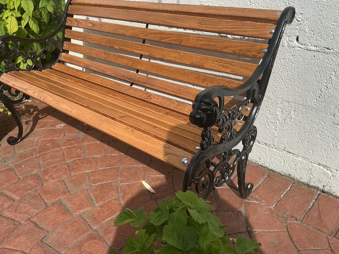 Garden bench