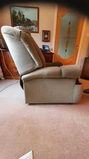 Free recliner chair