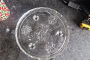 glass cake stand