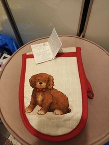 Brand new oven gloves