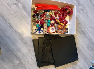 Bakungan assorted and board