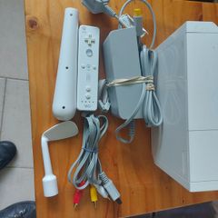 Nintento Wii with Power supply and video cable and one controller, just whats in the pictures