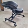 Black Kneeling chair Image 2