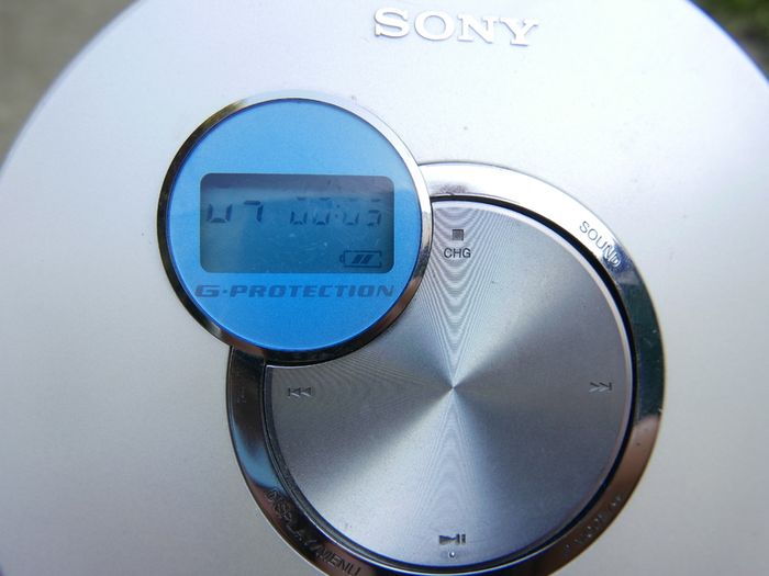 Sony CD Walkman D-EJ250 - Tested