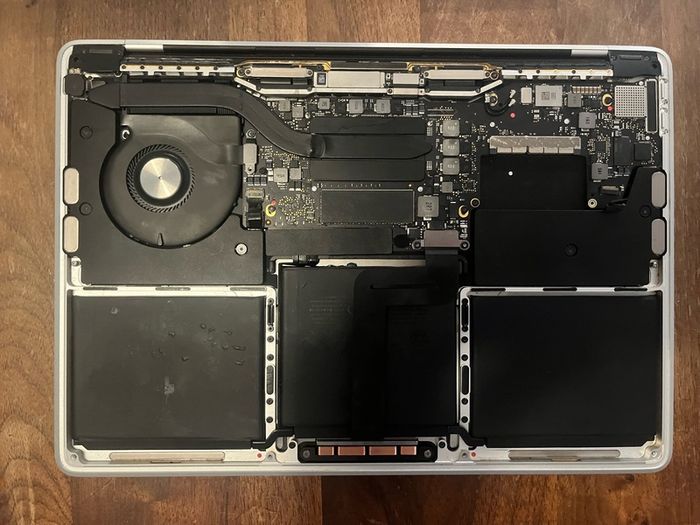 Macbook Pro 2017 13" (A1708) For Parts