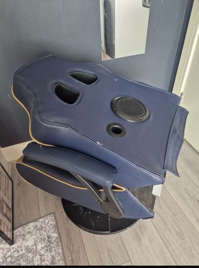 gaming chair Xrocker Adrenaline