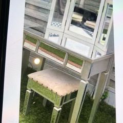Mirrored dressing table with stool