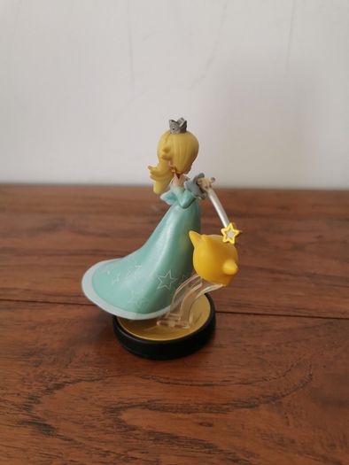 Rosalina and Luma Amiibo
