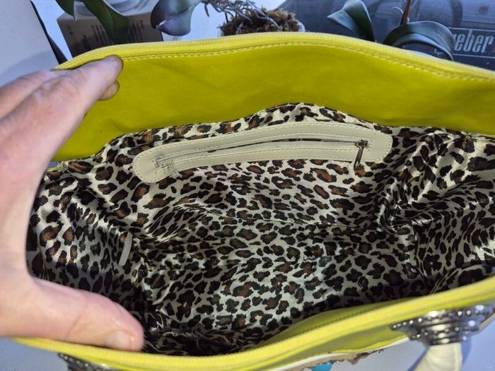 Handbag