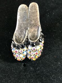 brooch