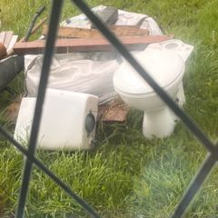 Free Toilet