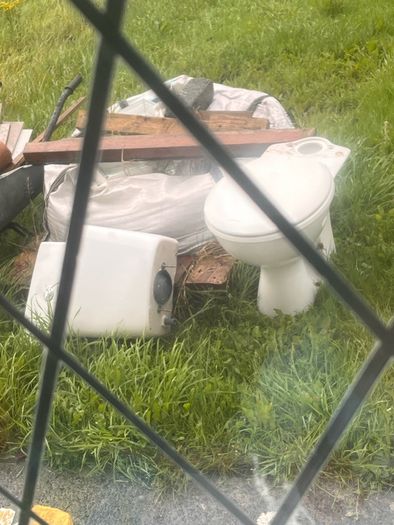 Free Toilet