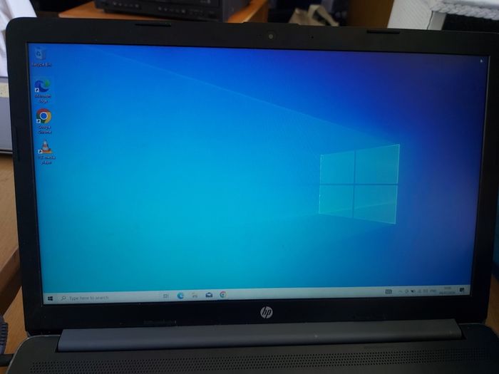 HP 15.6 inch Laptop, Model 15-db0521sa, AMD A6-9225 Radeon R4, 5 Compute Cores 2C + 3G, 2.6GHz, 4GB Ram, windows 10, Microsoft Edge, Chrome and VLC
