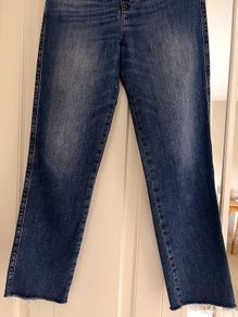 Frame straight leg cropped jeans size 27