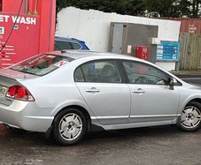 Car Honda civic saloon