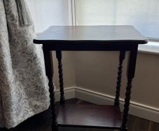 Vintage solid wood barley twist leg Side Table