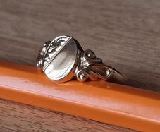 Gold ring