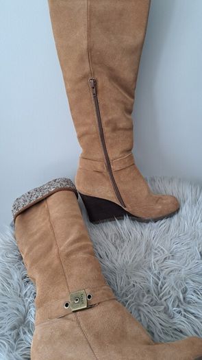 Tan suede wedge Boots