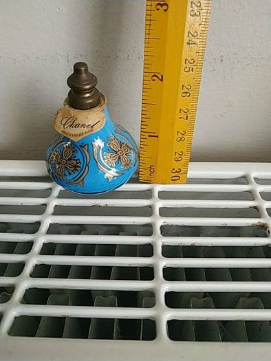 Perfume bottle
