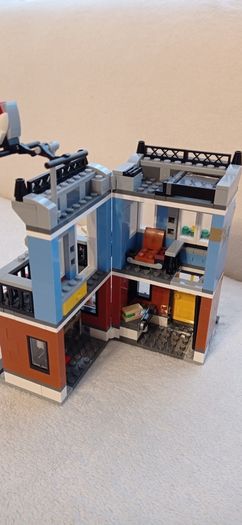 Lego creator 31050