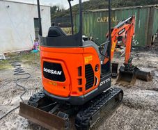 1.7 ton Doosan excavator
