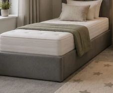 4ft small double divan bed base.Brand new