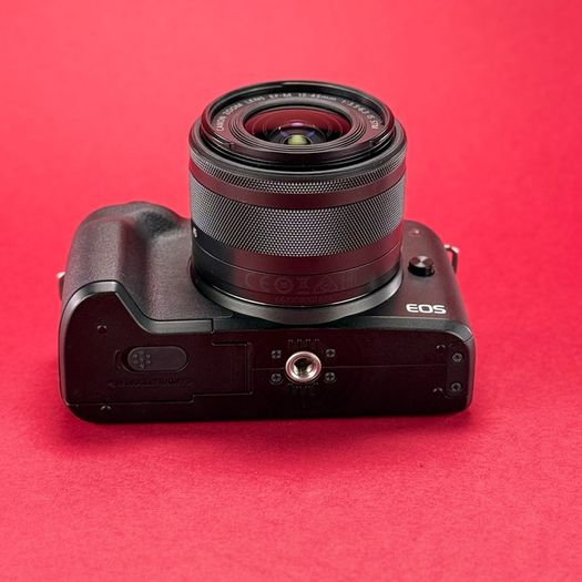 Canon EOS M50 Mirrorless Digital Camera with EF-M 15-45mm Lens
