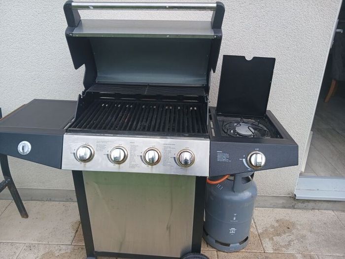 gas bbq