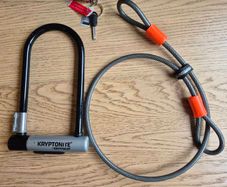 Kryptonite U-Lock with steel cable included