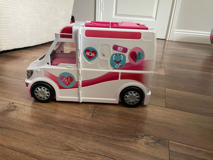 Barbie Ambulance