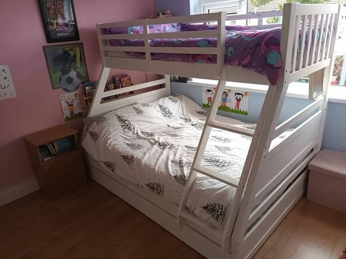 bunk bed
