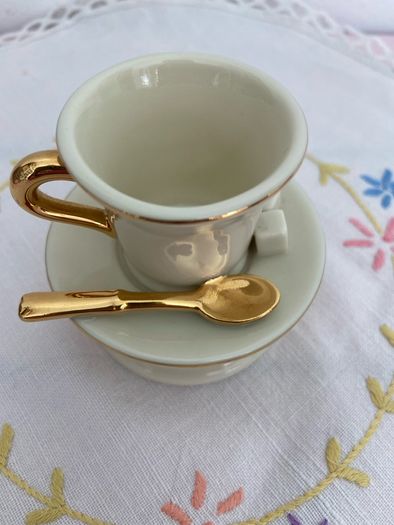 Lenox Treasures Trinket Box "Time For Tea"