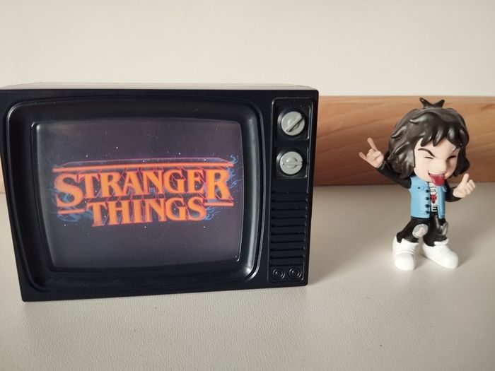 Stranger Things Collectors Bundle
