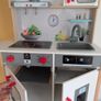 play kitchen Image 5