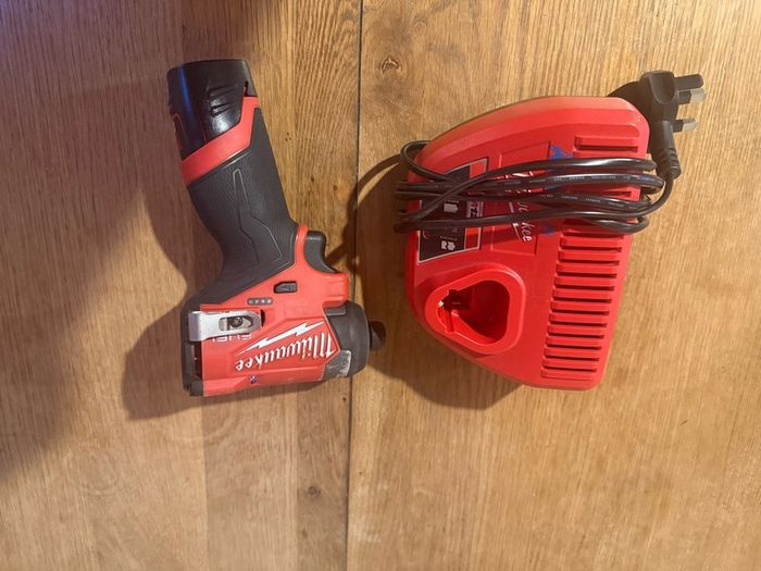 Milwuakee M12 Impact Driver