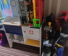 Lots of toys free