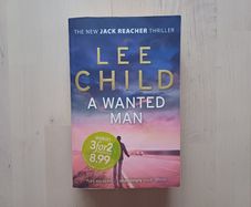 A Hunted Man by Lee Child (Jack Reacher Thriller Paperback 2013)