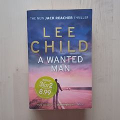 A Hunted Man by Lee Child (Jack Reacher Thriller Paperback 2013)