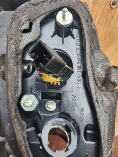 2014 Mazda 3 rear lenses