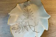 Vintage Crown Devon Fieldings Gold Leaf Dish