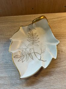 Vintage Crown Devon Fieldings Gold Leaf Dish