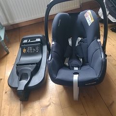 maxi Cosi car seat