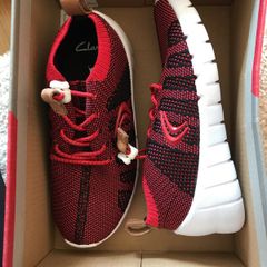 Clarks sprint aero trainer size 10.5f boys