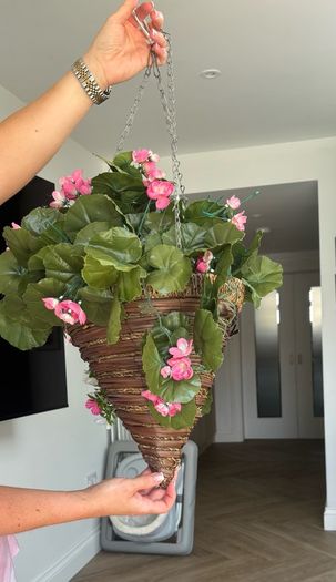 Brand new Artificial hanging basket