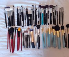make up brushes