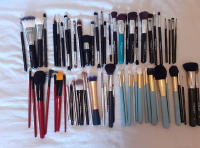make up brushes